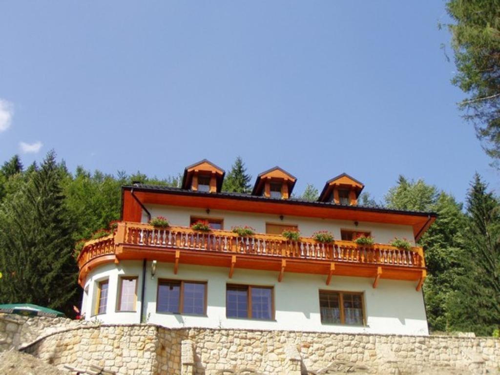 Penzion Bawaria Horní Lomná Екстериор снимка